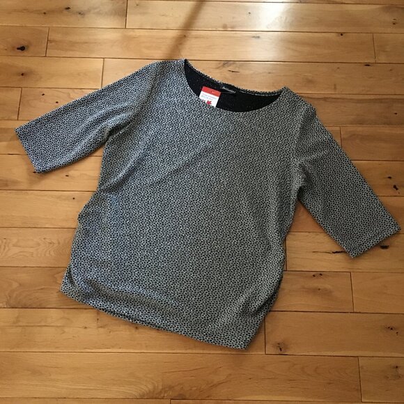 NWT Sparkly Rockstar Ruched Half Sleeve Top - Picture 9 of 13